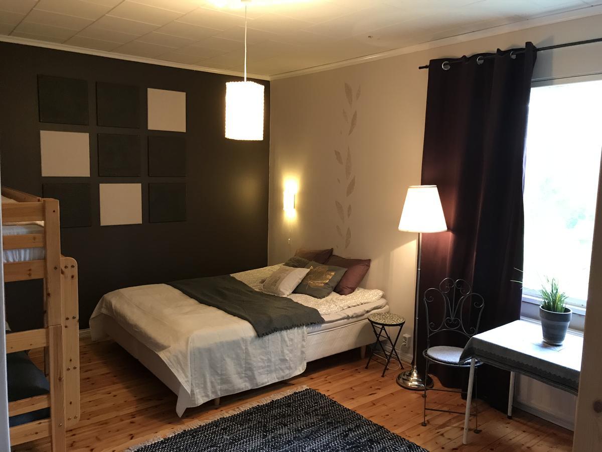 Luonto-Olohuone Hotell Yli-Ii Exteriör bild